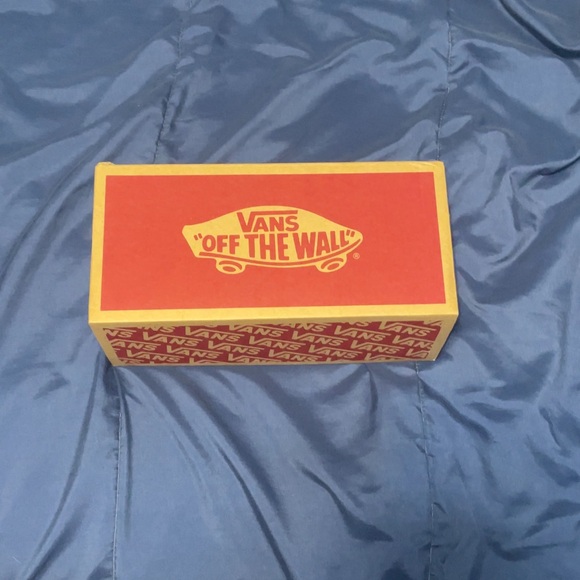 Selling Classic black and white vans text or call 226-340-9828 for details - Picture 1 of 8